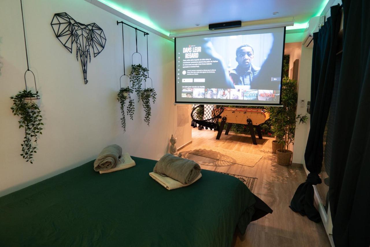 Capsule Thailande I Sauna I Balneo I Console I Jeux En Bois I Cinema I Cour Interieure Trith-Saint-Leger Exterior photo