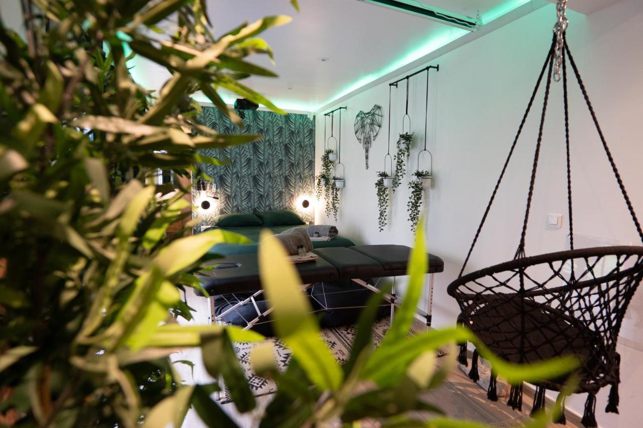 Capsule Thailande I Sauna I Balneo I Console I Jeux En Bois I Cinema I Cour Interieure Trith-Saint-Leger Exterior photo
